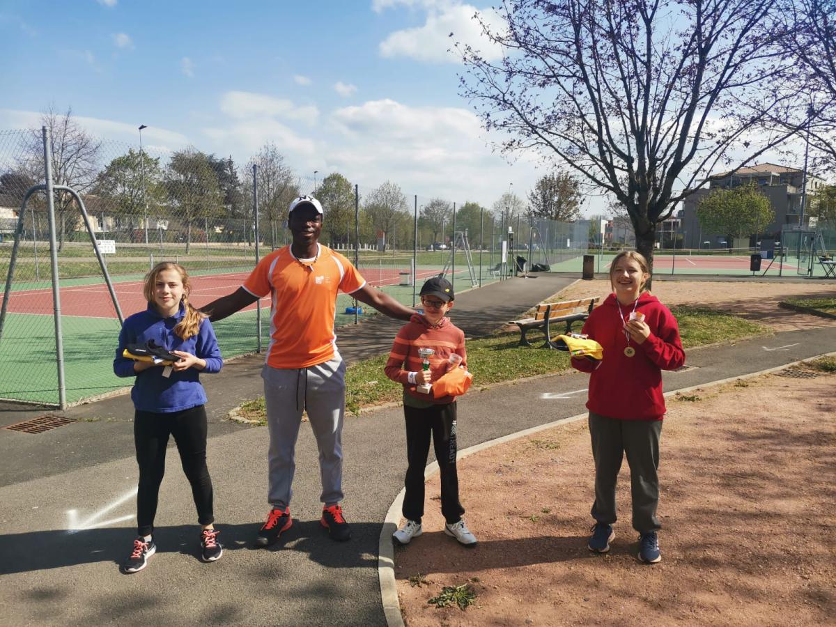 Stages tennis Charnay 